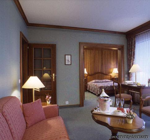 Hostellerie De La Vendee Lancy Rom bilde