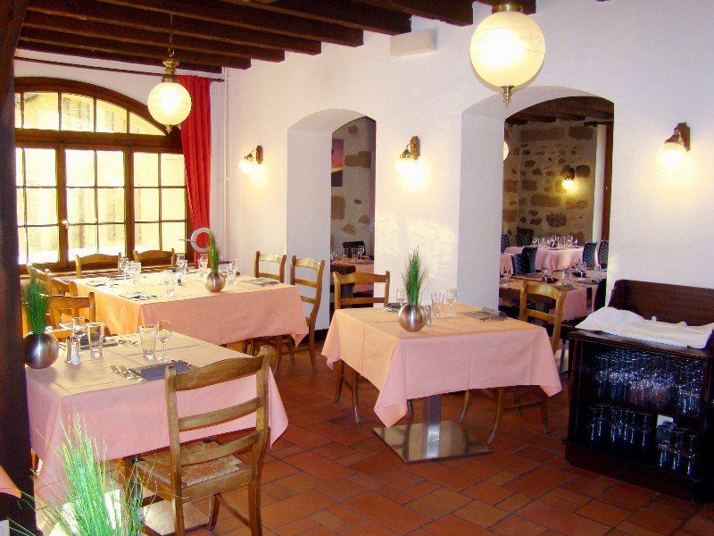 Hostellerie De La Vendee Lancy Restaurant bilde
