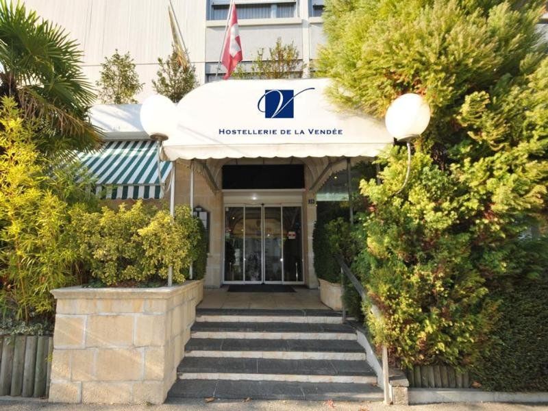 Hostellerie De La Vendee Lancy Eksteriør bilde