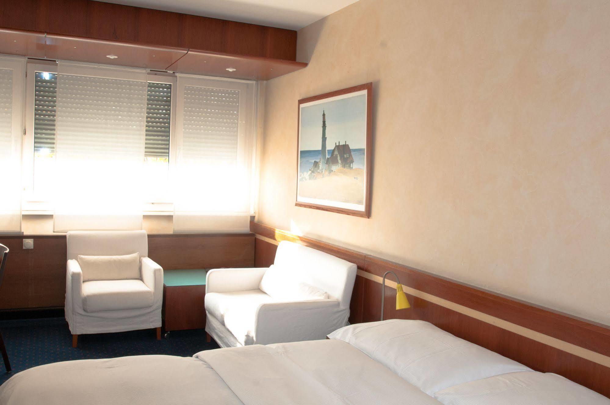 Hostellerie De La Vendee Lancy Eksteriør bilde